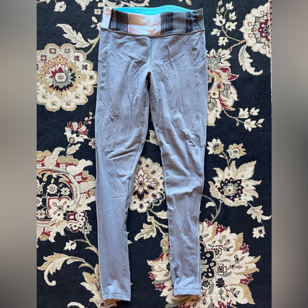 Grey ivivva leggings